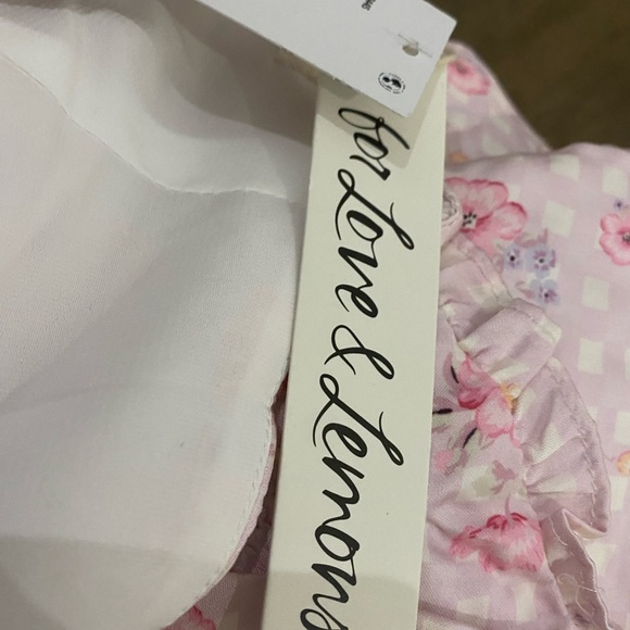 Gorgeous and new for love and lemons skirt🍋🍋 - Picture 4 of 5